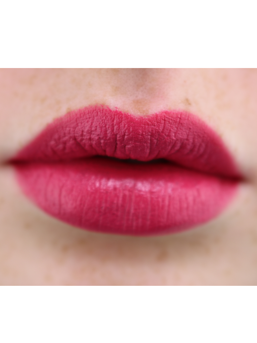 Lipstick 704 Flirty Sample